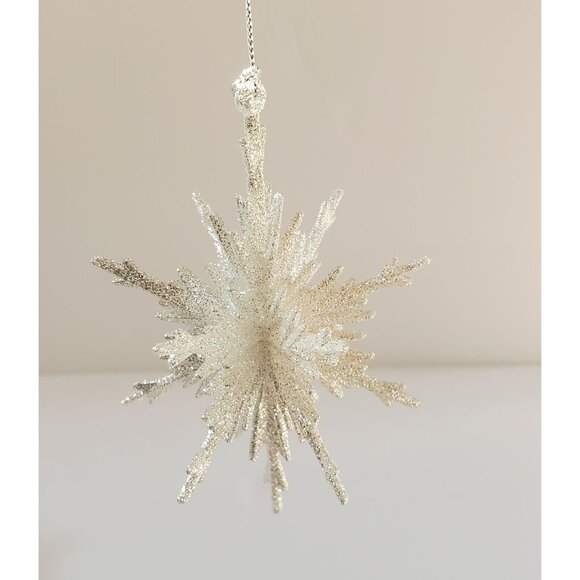 White Silver Starburst Christmas Tree Ornaments Set of 2 - Picture 7 of 7